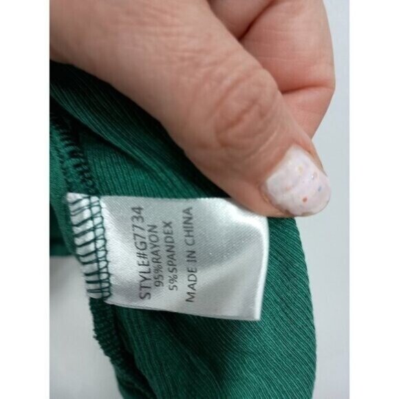 Jodifl Womens BOHO Top Medium Green Eyelet Yoke Tiered Sleeve Ribbed Casual - Picture 6 of 9